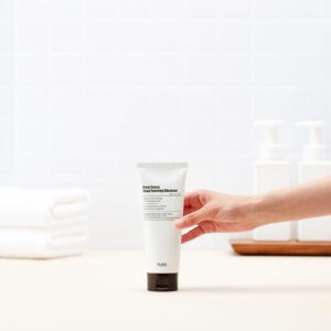 Tubo de 150ml da espuma de limpeza profunda From Green da marca Purito Seoul