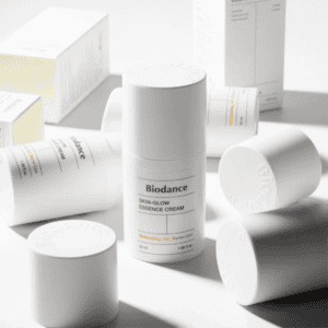 Frasco do Creme Skin-Glow Essence 50ml da Biodance, tratamento multifuncional para hidratação, luminosidade e firmeza da pele.