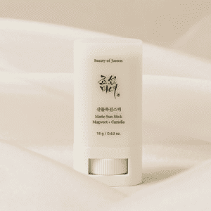Bastão do Protetor Solar Stick Mugwort + Camelia SPF50+ PA++++ 18g da Beauty of Joseon, prático e suave para proteção solar diária.