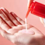 Frasco de 200ml do óleo de limpeza Calamine Pore Control da marca Tocobo