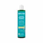Champô revitalizante de alecrim Weleda em frasco de 250ml, limpa suavemente e estimula o couro cabeludo para cabelos fortes e brilhantes.