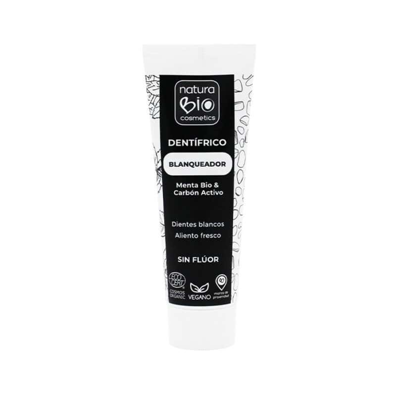 Pasta dentífrica branqueadora Natura Bio com menta e carvão ativo em embalagem de 75ml, formulada para limpar e ajudar a clarear os dentes de forma natural.